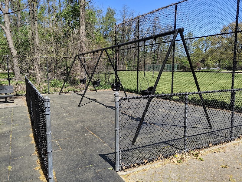 210th St. Playground photo 3