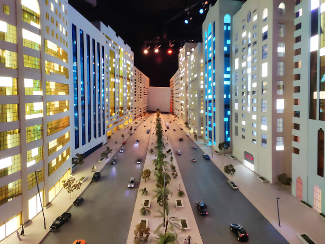 Abu Dhabi History Museum and Aquarium