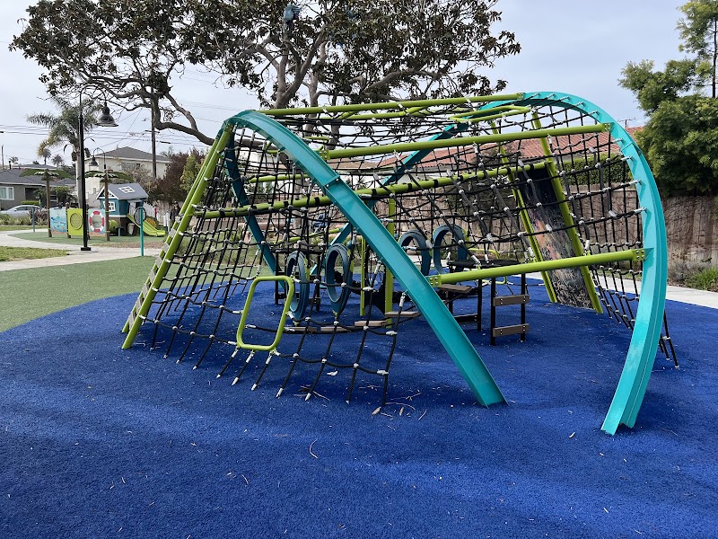 Acacia Park photo 2