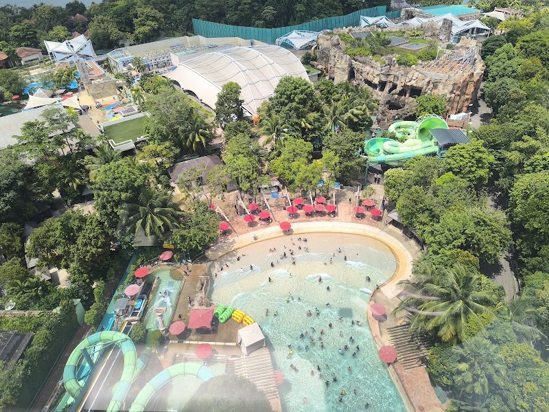 Adventure Cove Waterpark