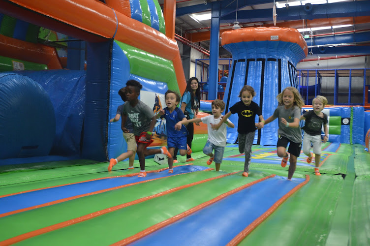 Air Maniax Dubai - Inflatable and Adventure Park