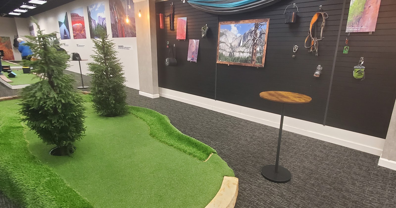 AJ's Putt 'N' Play photo 2