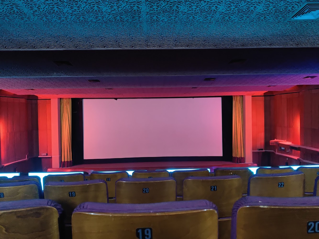 Al HAMRA CINEMA SHARJAH photo 4