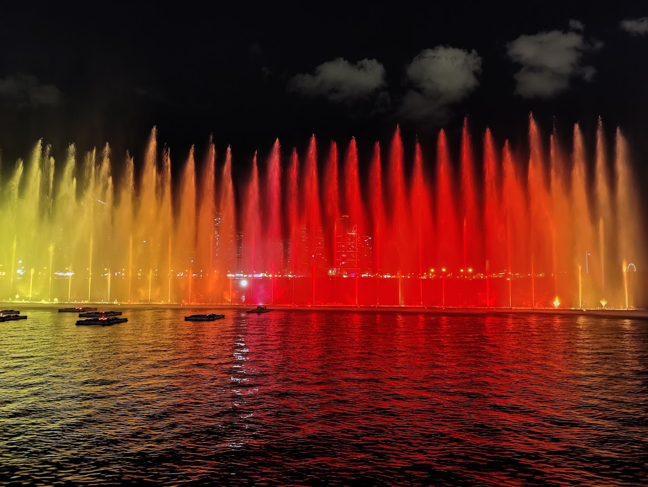 Al Majaz Water Fountain photo 2