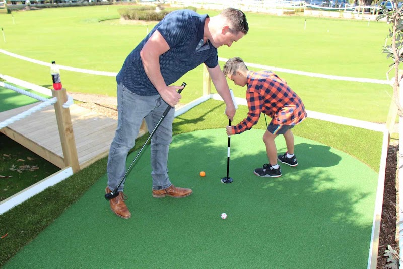 Albert Park Mini Golf photo 3