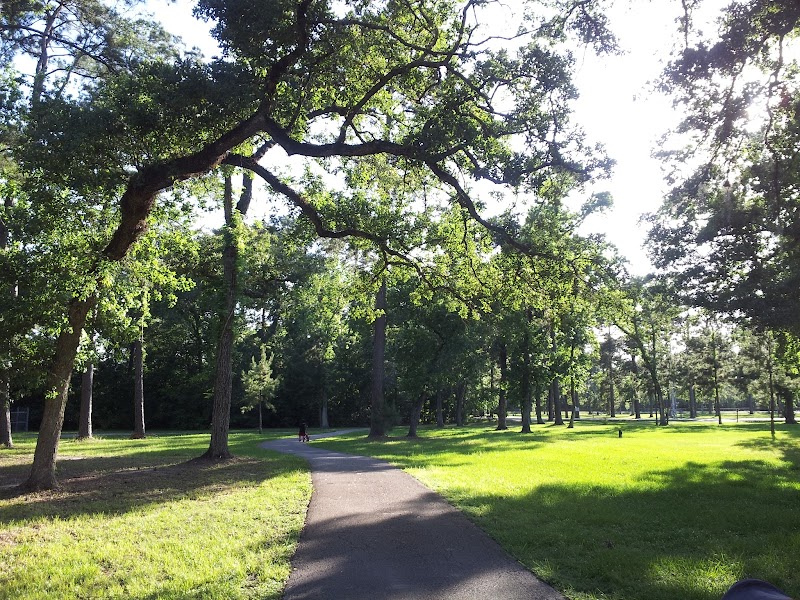 Alexander Deussen Park photo 2