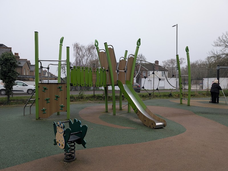 Alexandra Recreation Ground photo 2