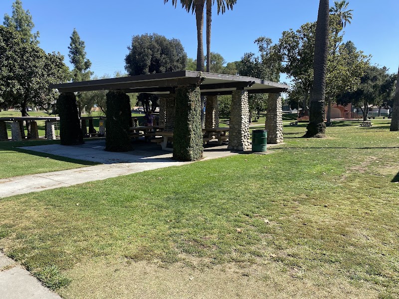 Alhambra Park photo 2