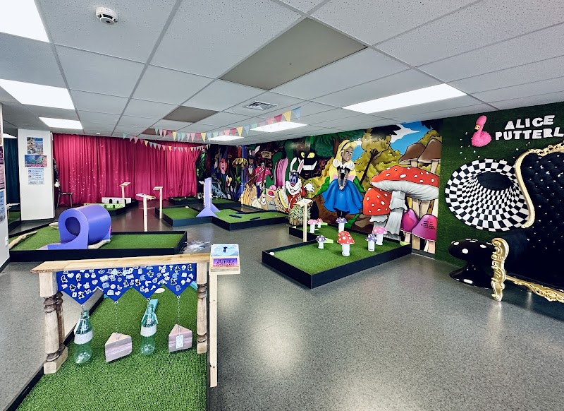 Alice in Putterland photo 2