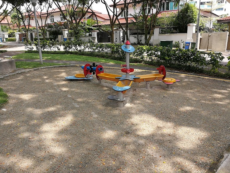 Almond Crescent Playground photo 2