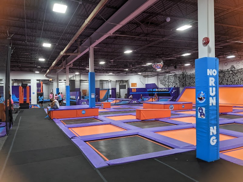 Altitude Chicago Trampoline Park photo 2