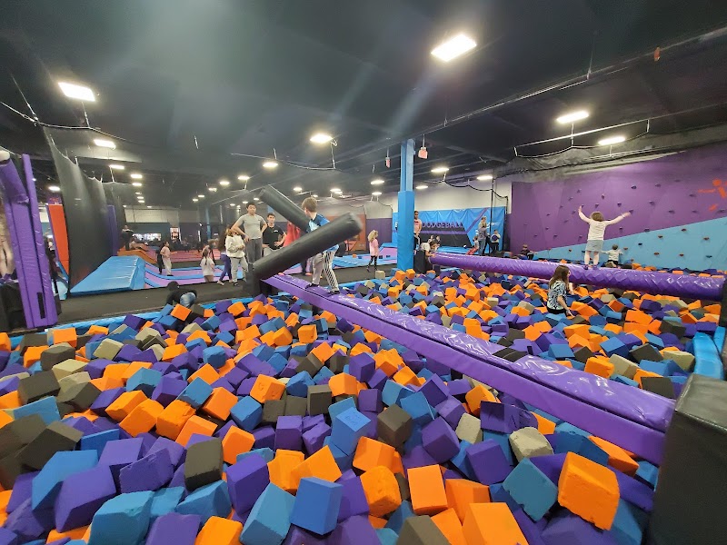 Altitude Trampoline Park - Skokie photo 2