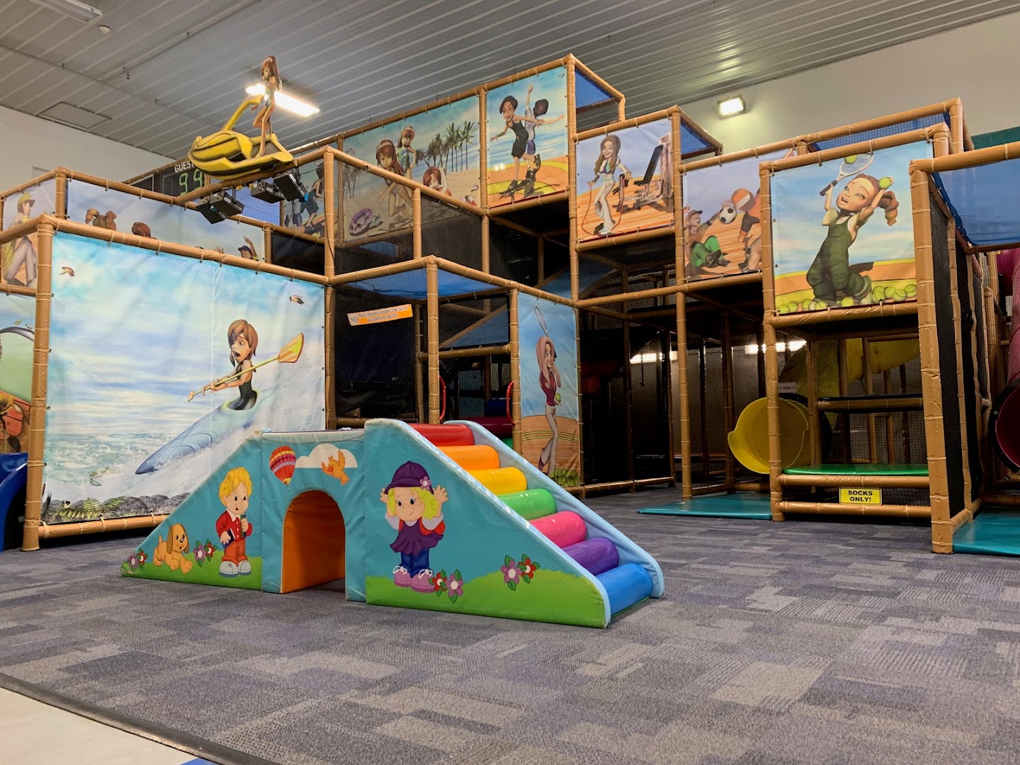 aMAZEment Action Playcenter photo 2