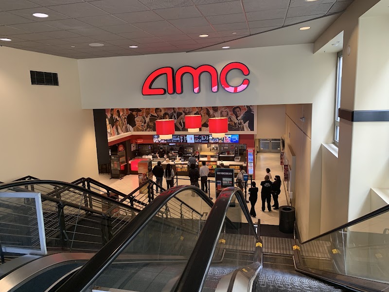 AMC Burbank Town Center 6