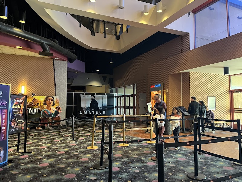 AMC Covina 17 photo 3