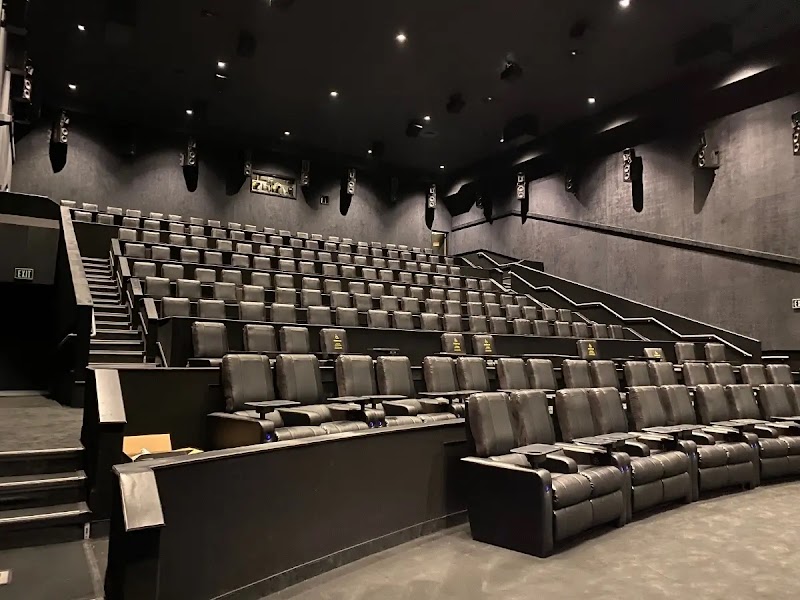 AMC DINE-IN Block 37 photo 2