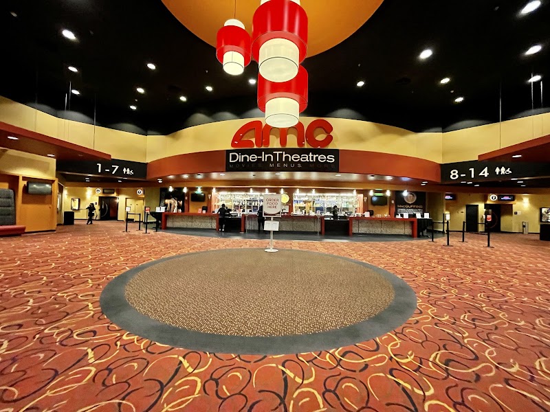 AMC DINE-IN Esplanade 14 photo 2
