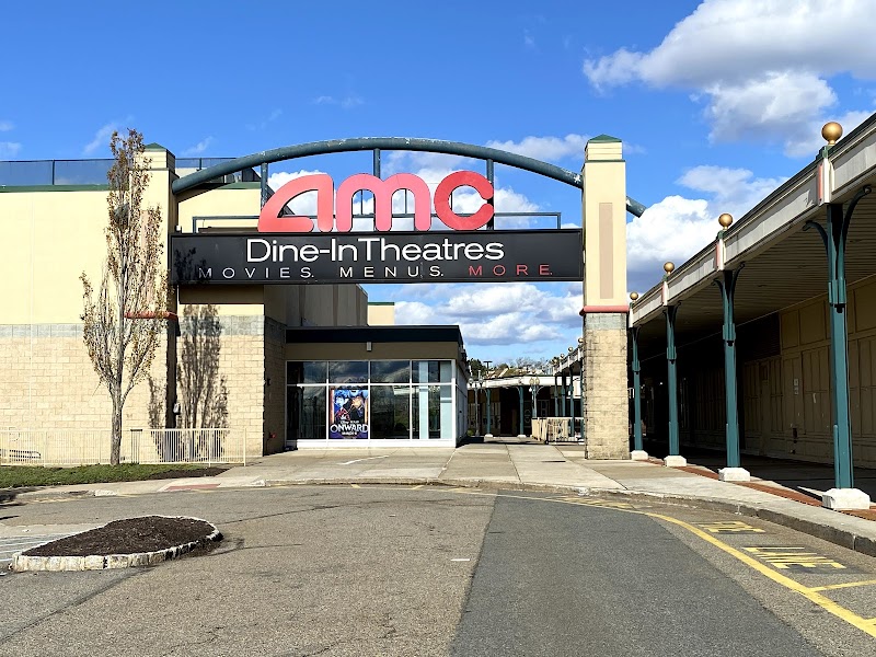 AMC DINE-IN Essex Green 9 photo 2