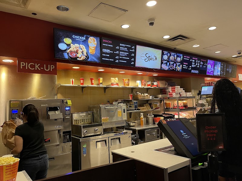 AMC Fresh Meadows 7 photo 3
