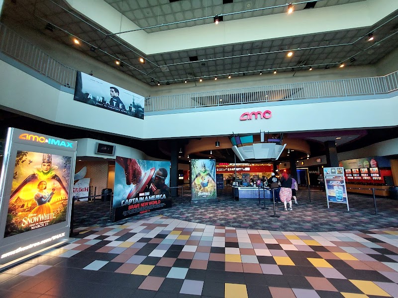 AMC Gulf Pointe 30