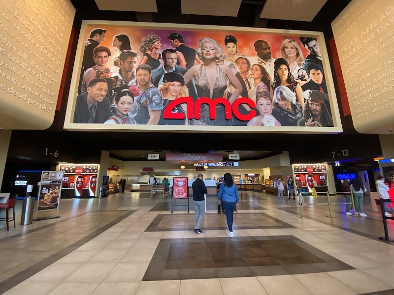 AMC Oakbrook Center 12 photo 2