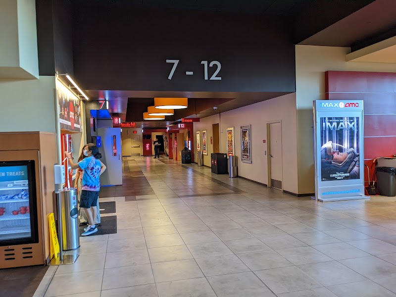 AMC Oakbrook Center 12 photo 3