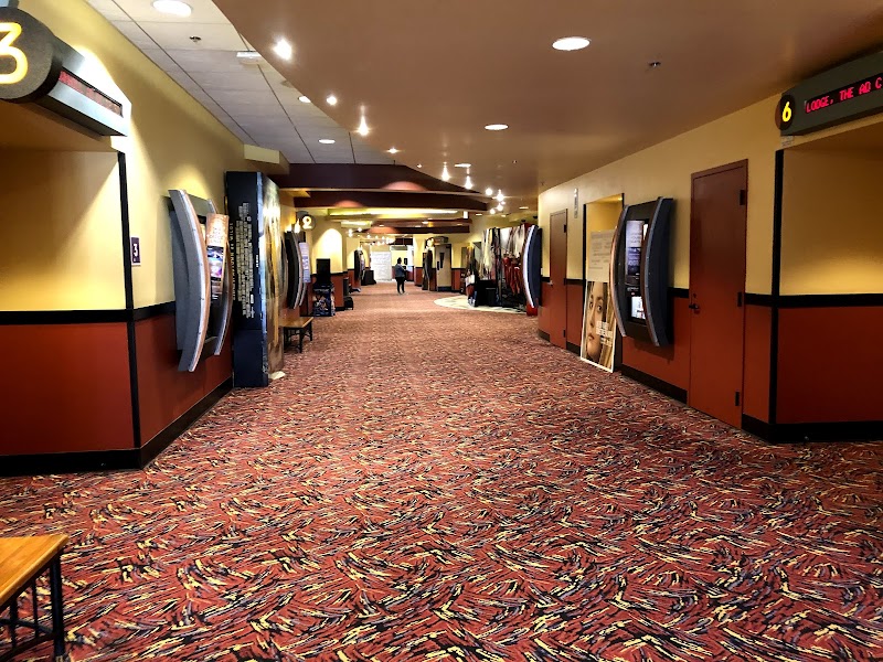 AMC Rolling Hills 20