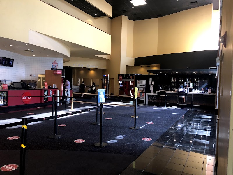 AMC Surprise Pointe 14 photo 2