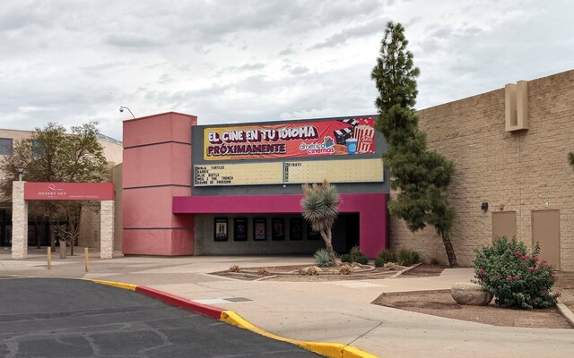 America Cinemas Phoenix (Espanol) photo 2