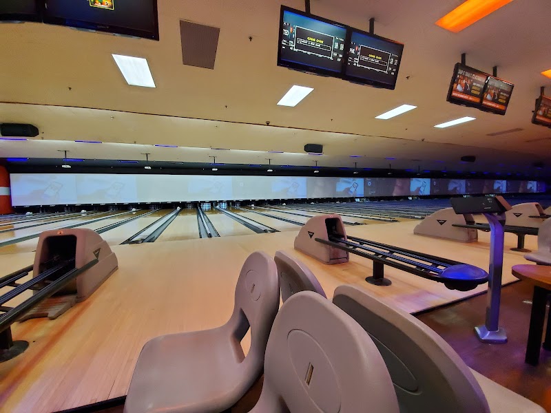AMF Garden City Lanes