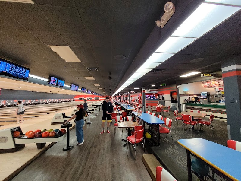 AMF Strathmore Lanes photo 2