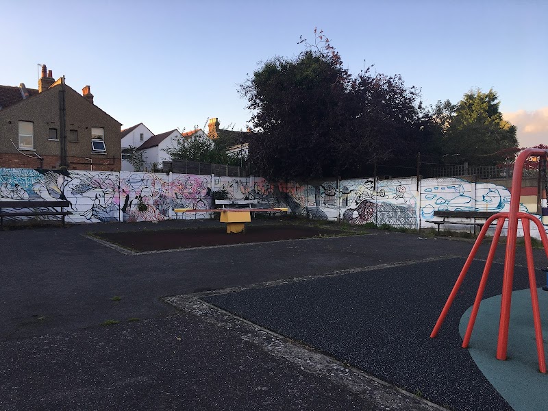 Apsley Road Playpark