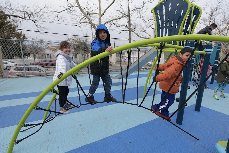 Arrochar Playground photo 2
