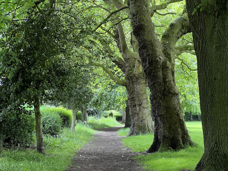 Ashton Park photo 2
