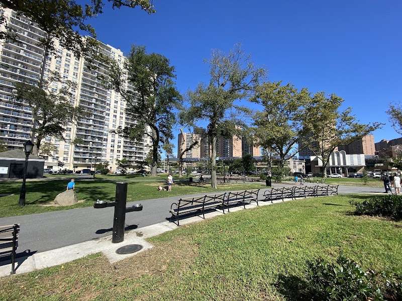 Asser Levy Park photo 3
