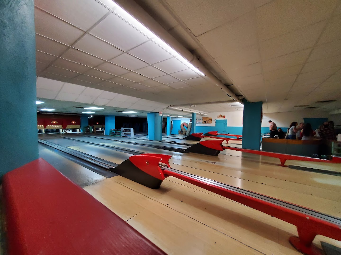 Atomic Bowl Duckpin photo 3