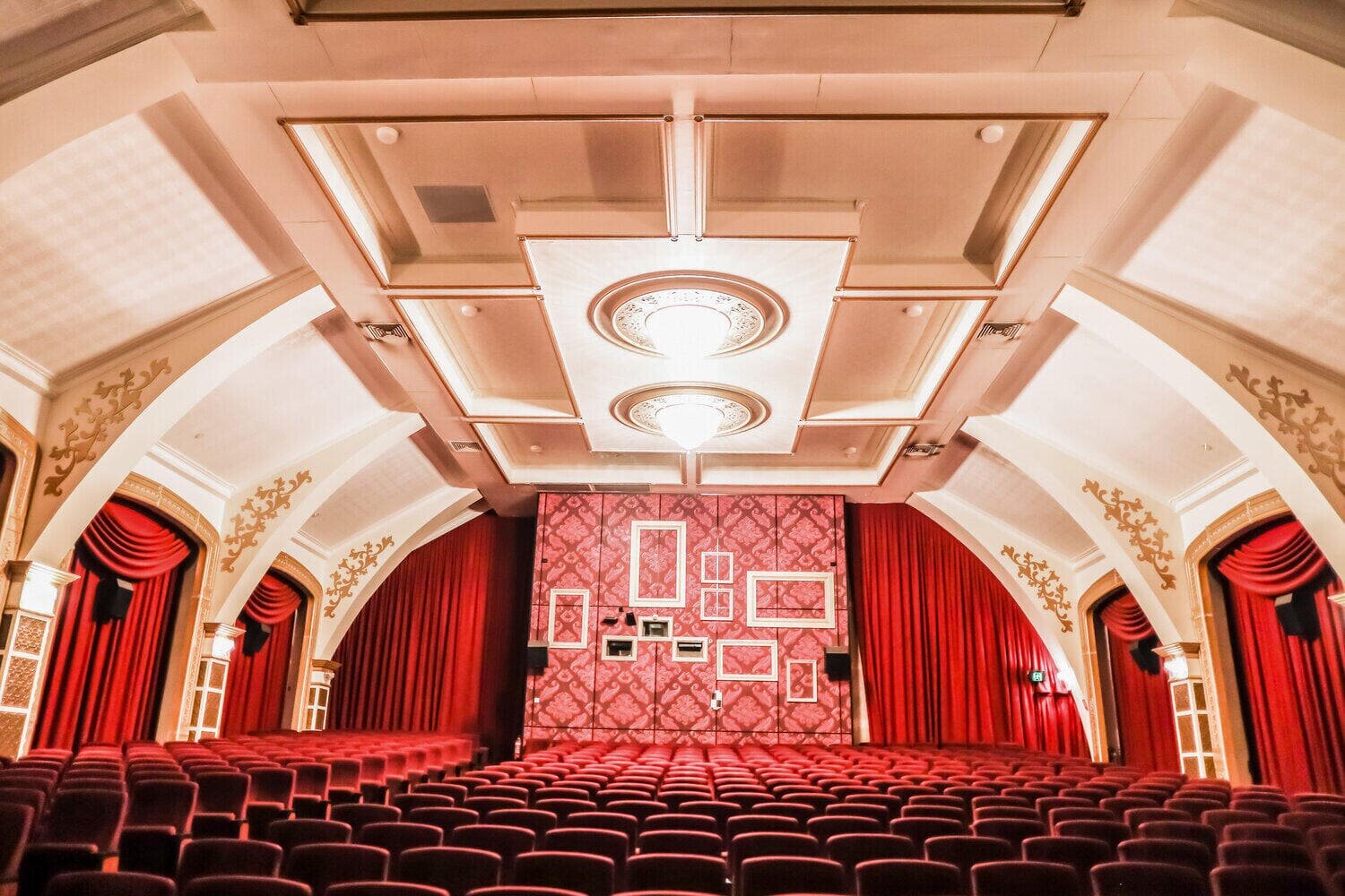 Balmoral Cineplex photo 2