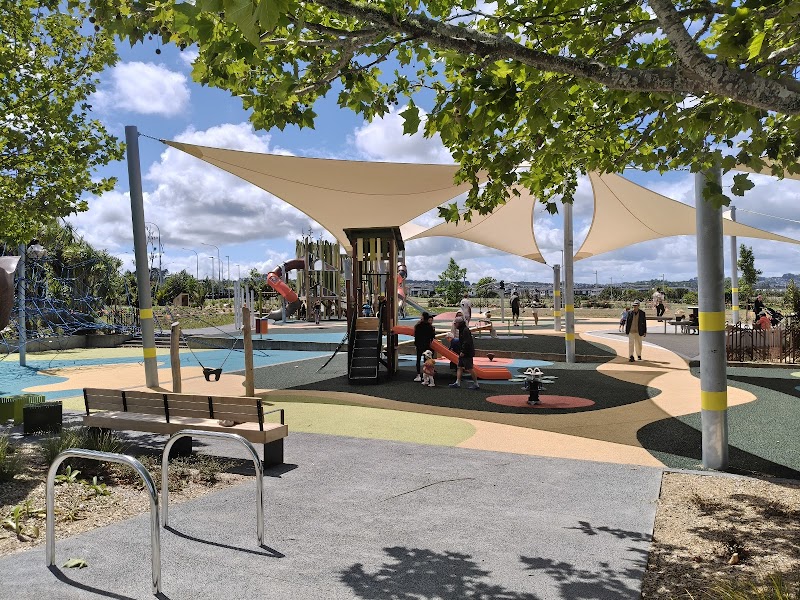 Barry Curtis Park photo 2