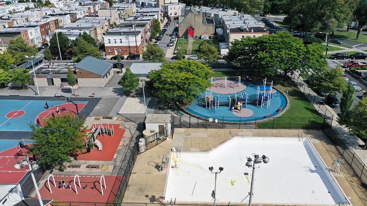 BARRY Playground photo 2