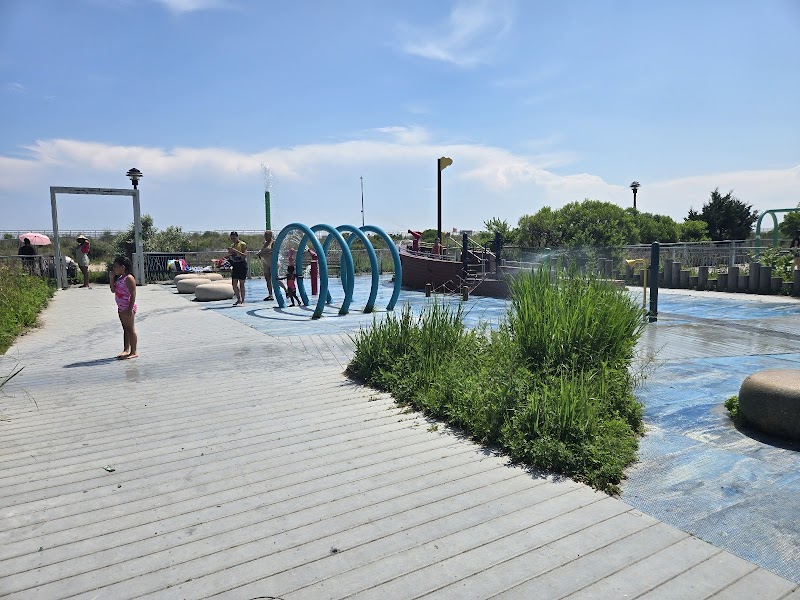 Beach 30th Street Playground photo 3