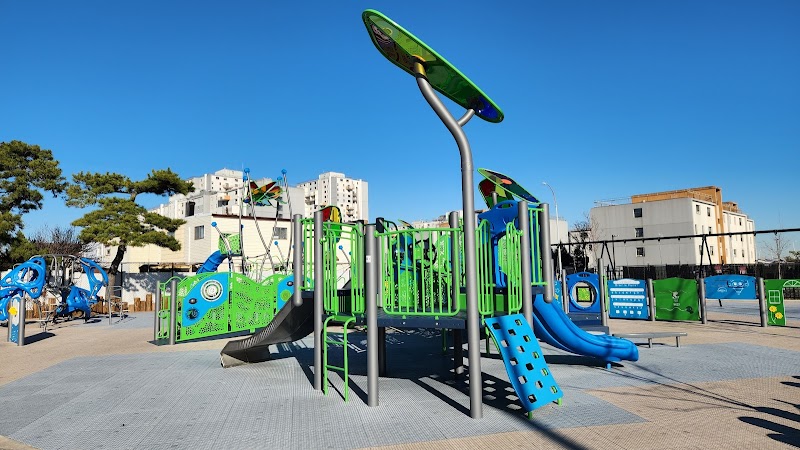 Beach 59th St Playground