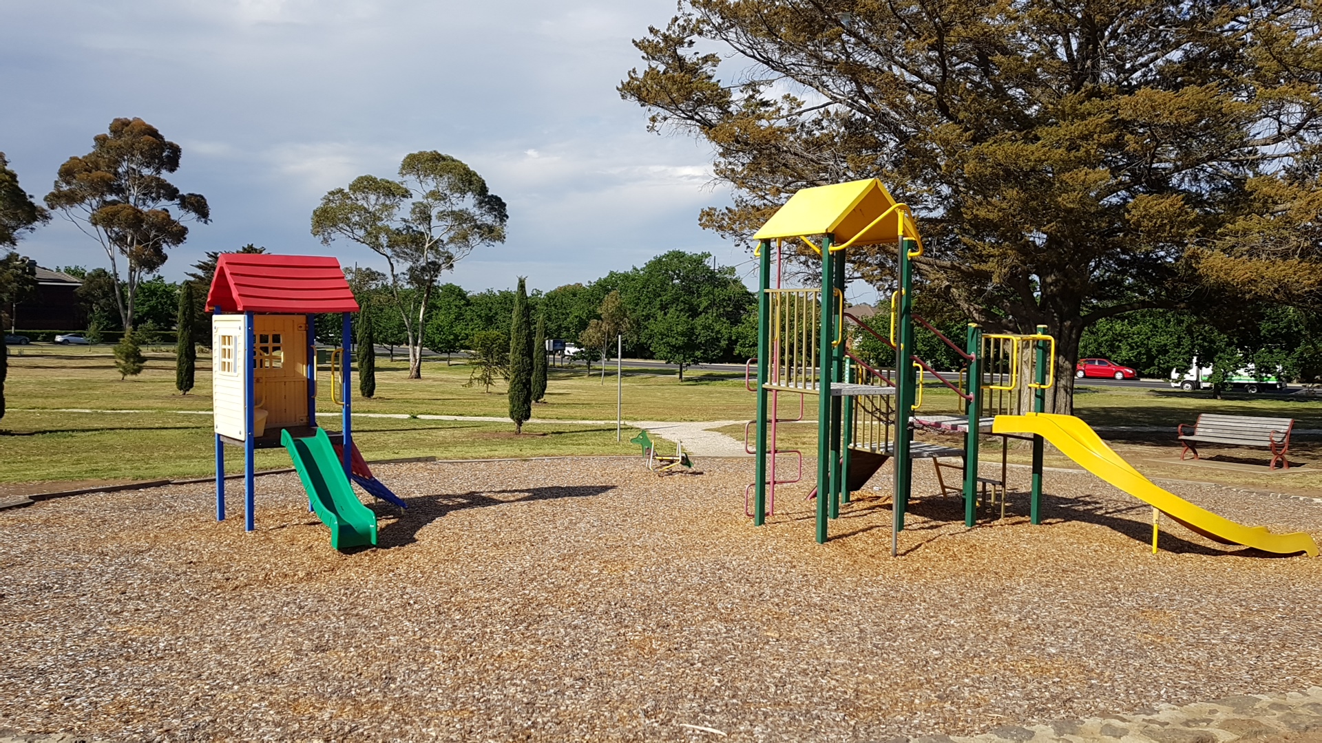 Beatrix Playground photo 3