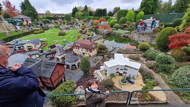 Bekonscot Model Village & Railway photo 3