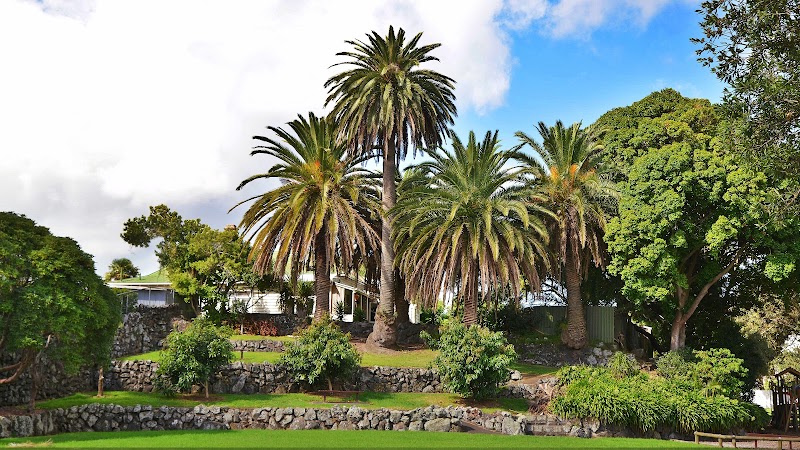 Bellevue Reserve photo 2