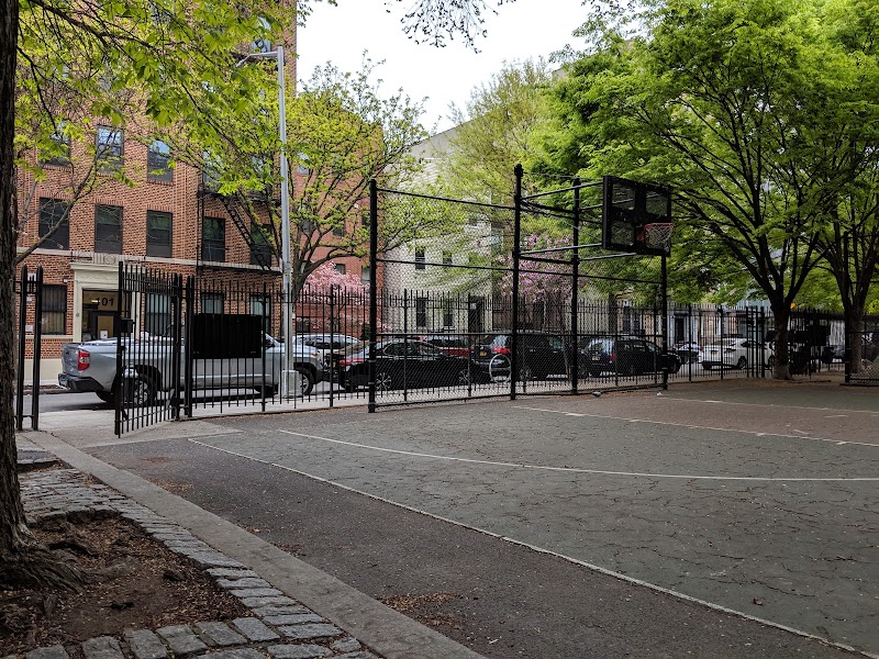 Berry Playground photo 2