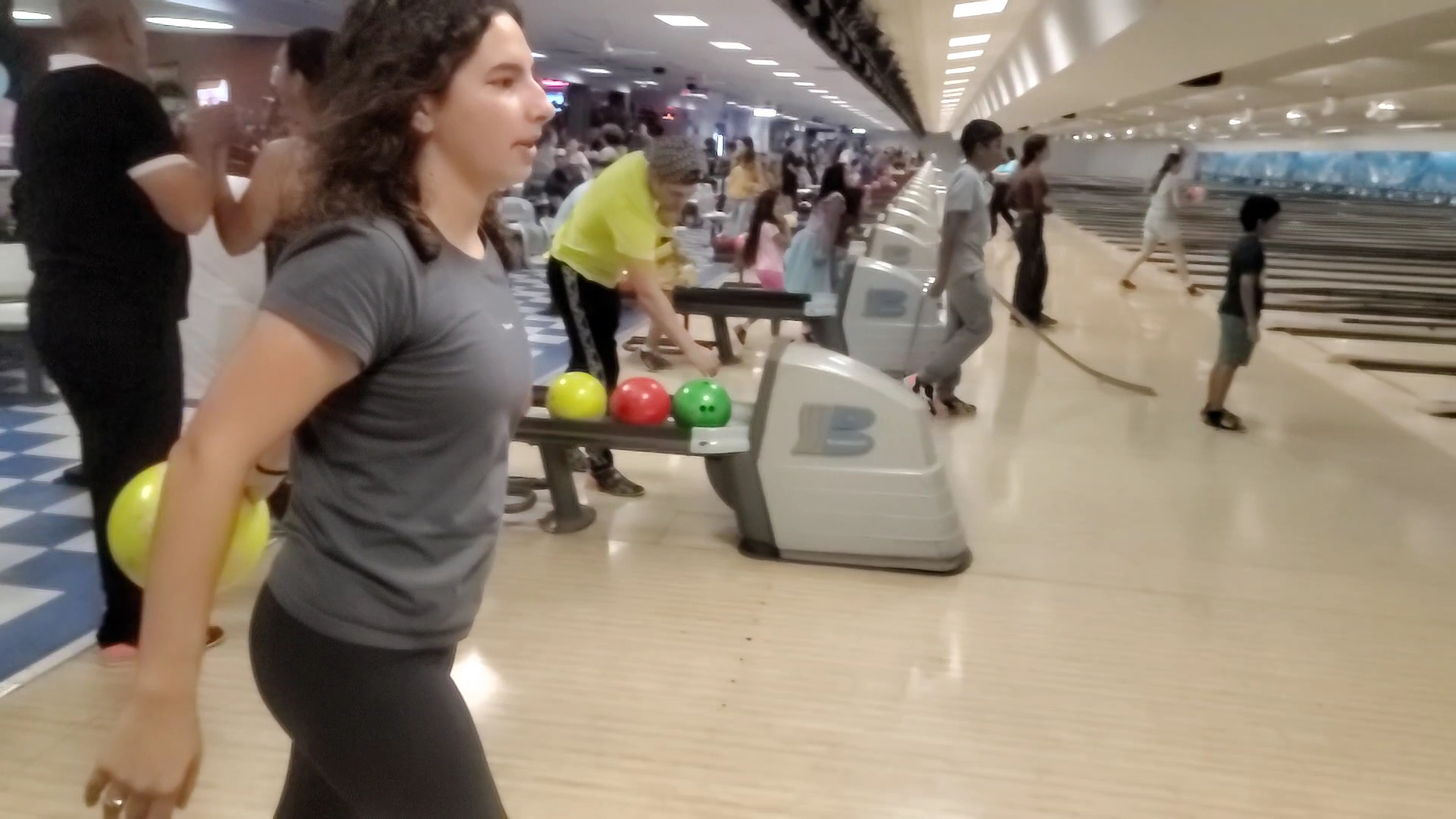 Bird Bowl Bowling Center photo 2