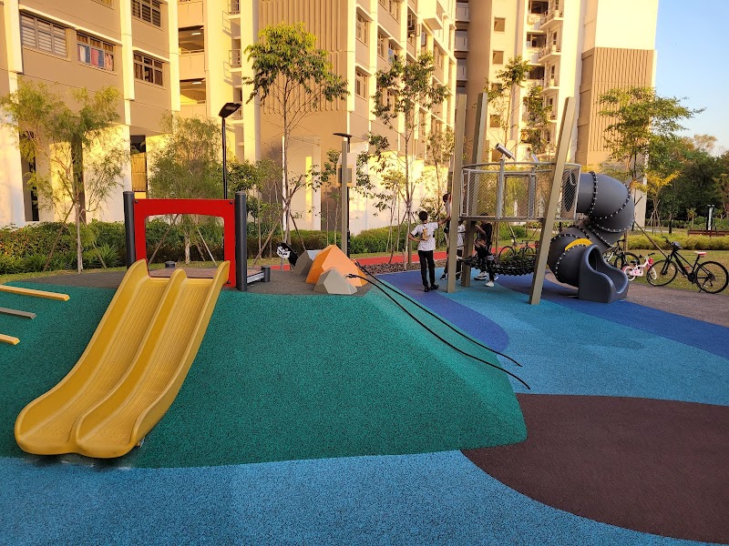 Bird's Tower Playground