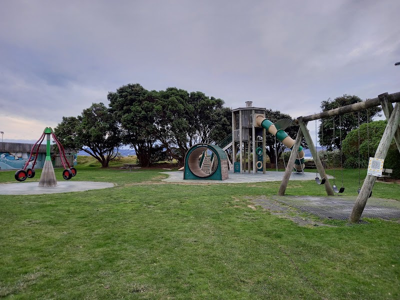 Bishop Park Playground