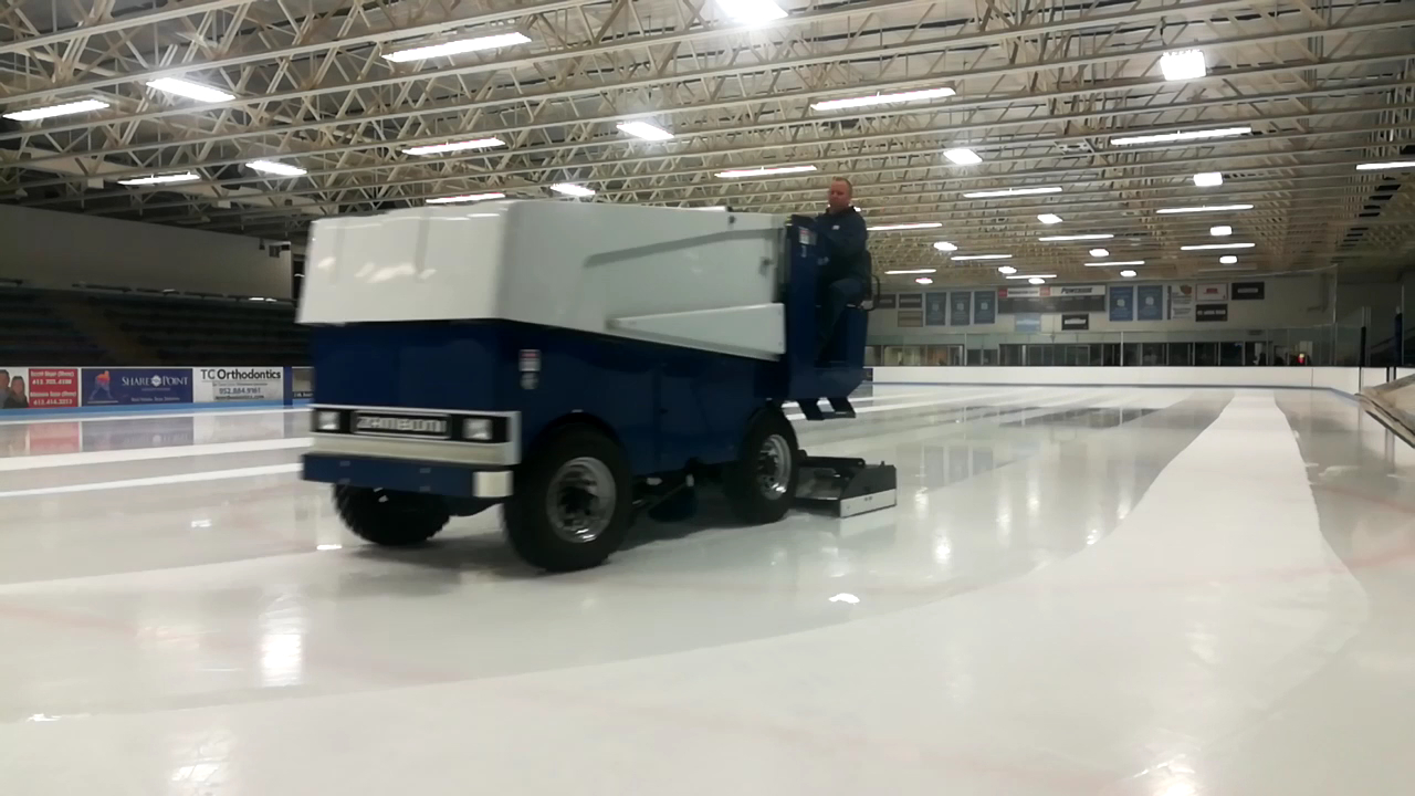 Bloomington Ice Garden photo 2