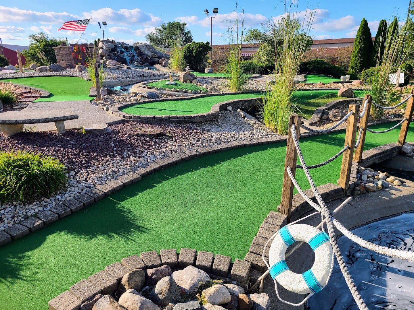 Boulder Falls Mini Golf And BatZone photo 2